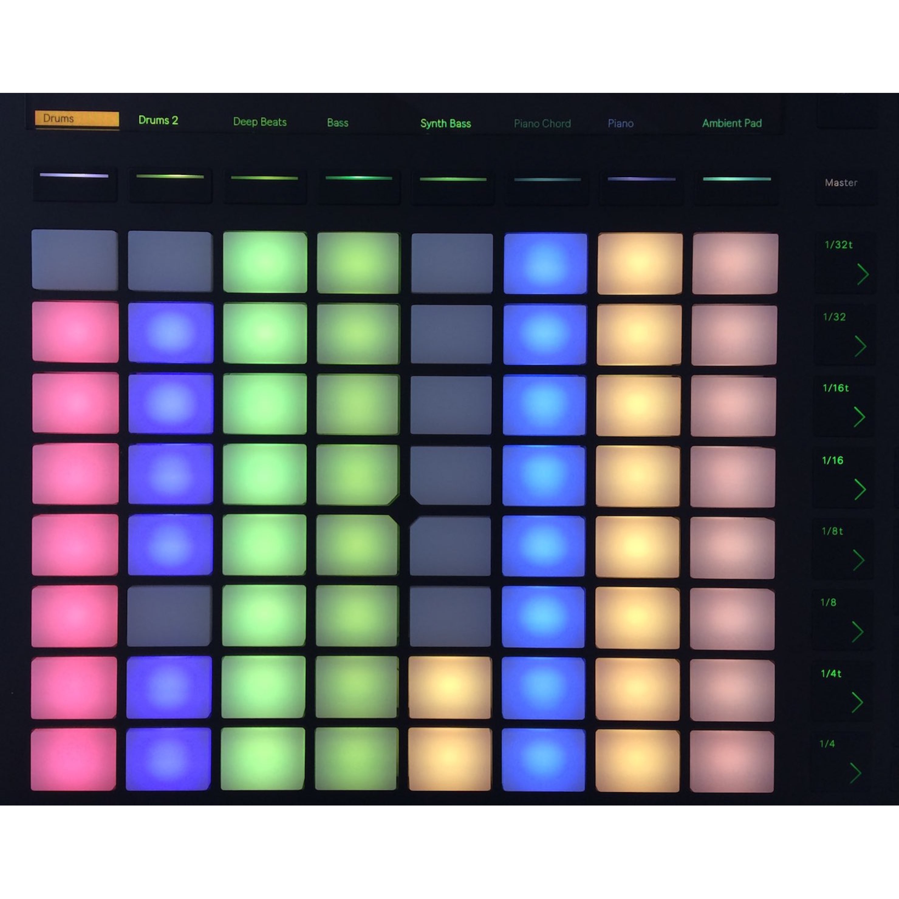 【未使用・超美品】Ableton Push 2 (後期・加水分解対策版) 未使用・超美品】Ableton Push 2 (後期・加水分解対策版) 2025年